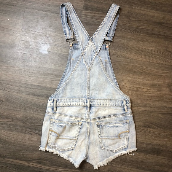 Light Denim Cutoff Overalls Shorts - Picture 2 of 4